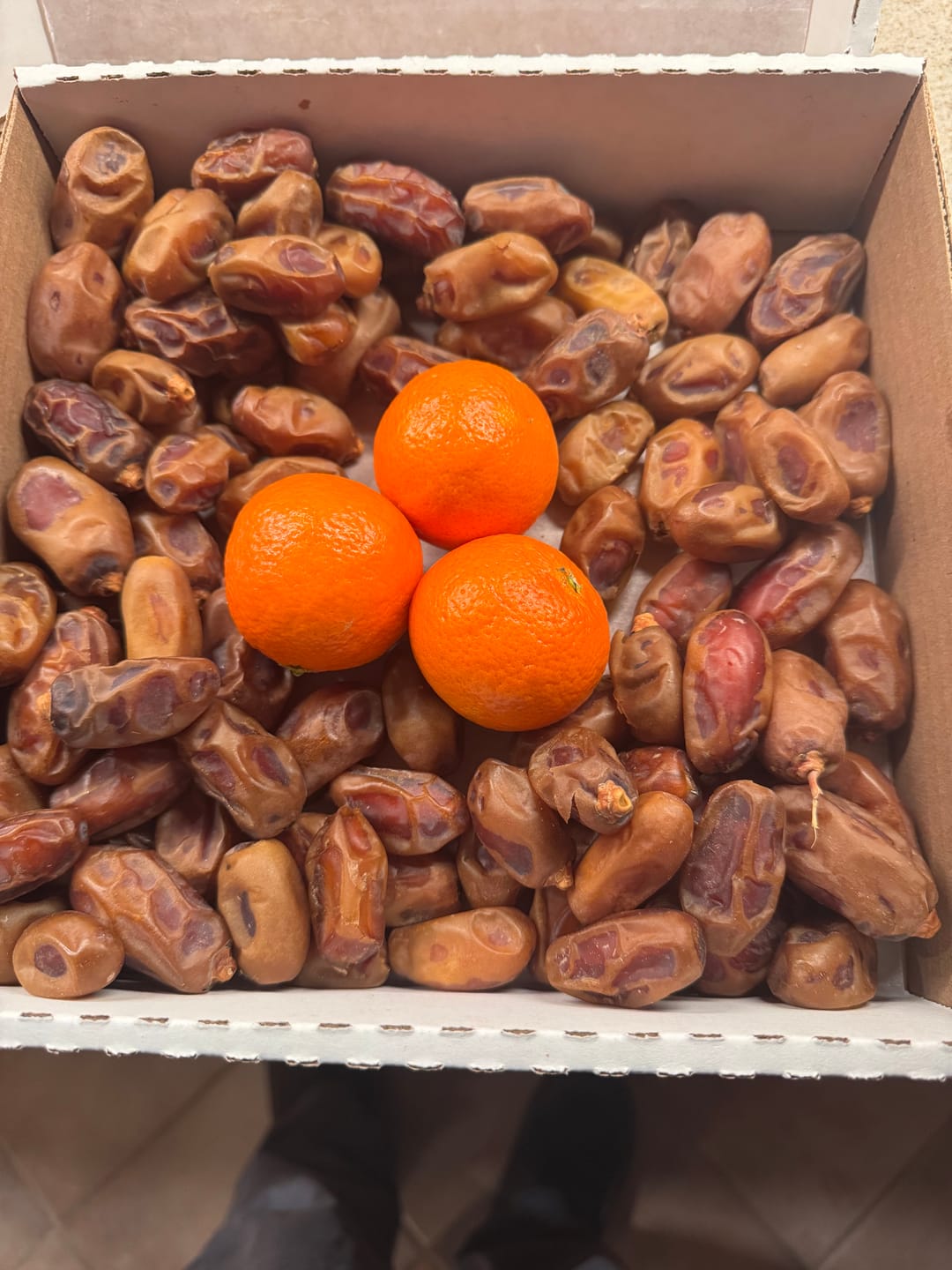 Customer photo review of Organic Honey Dates Box