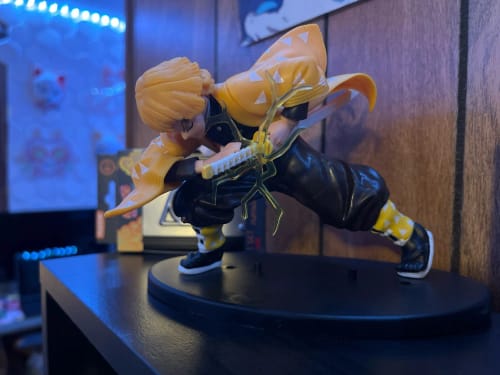 Customer photo review of 24cm Demon Slayer Agatsuma Zenitsu Figure – PVC Action Model Statue & Collectible Gift