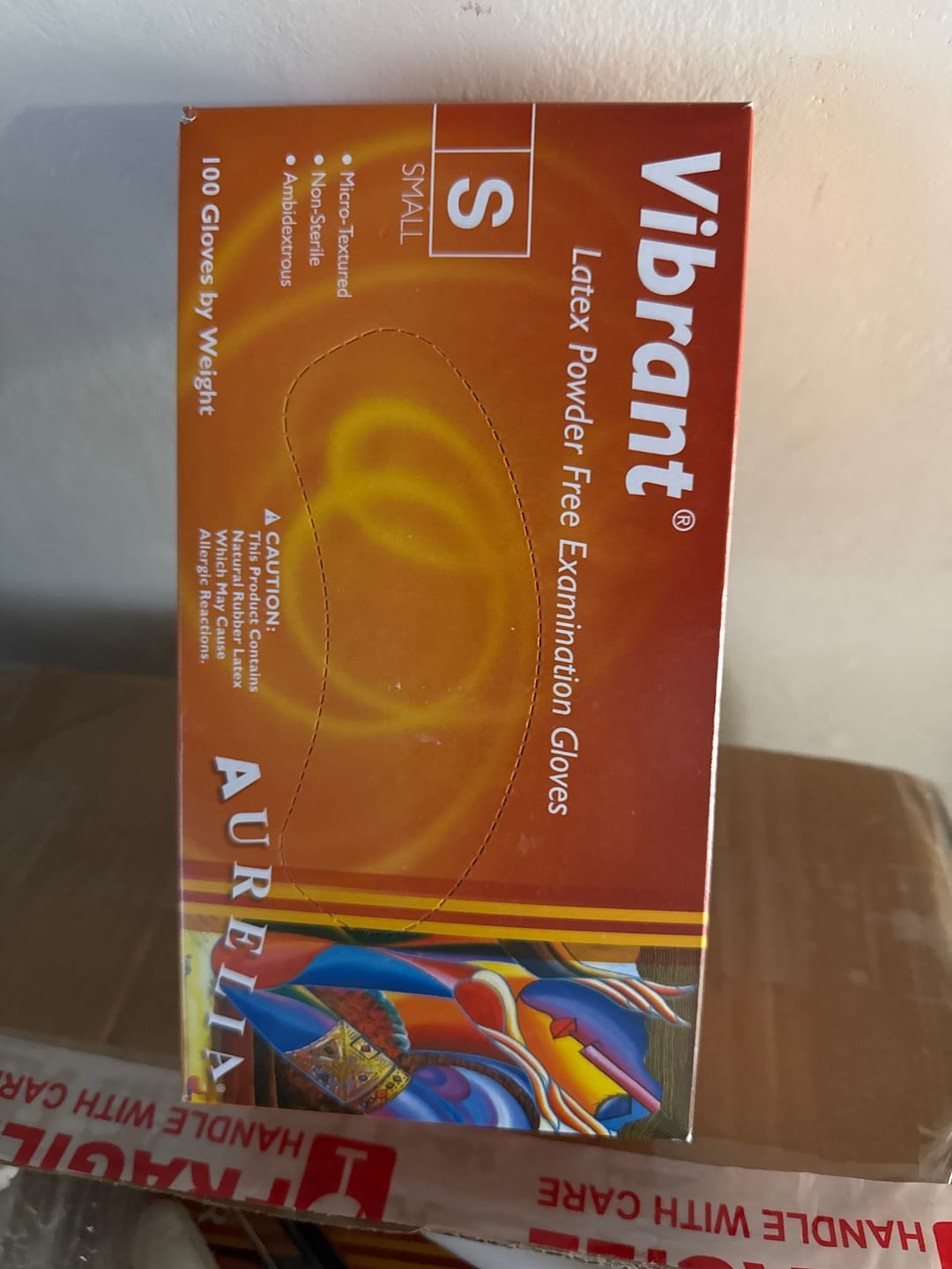 Customer photo review of Aurelia Vibrant Disposable Latex Gloves (Case of 10)