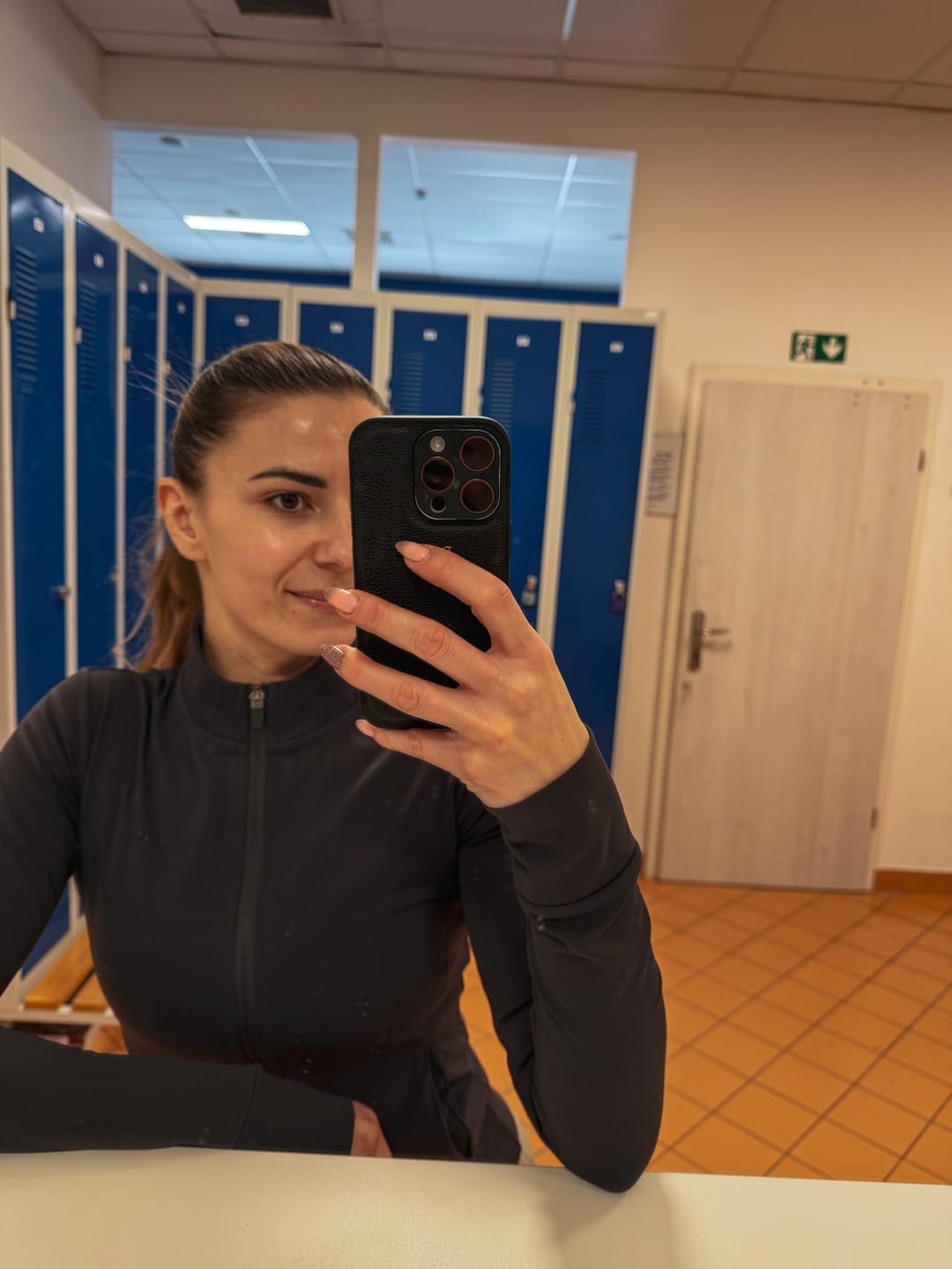Customer photo review of SECOND SKIN ZIP JACKET V2
