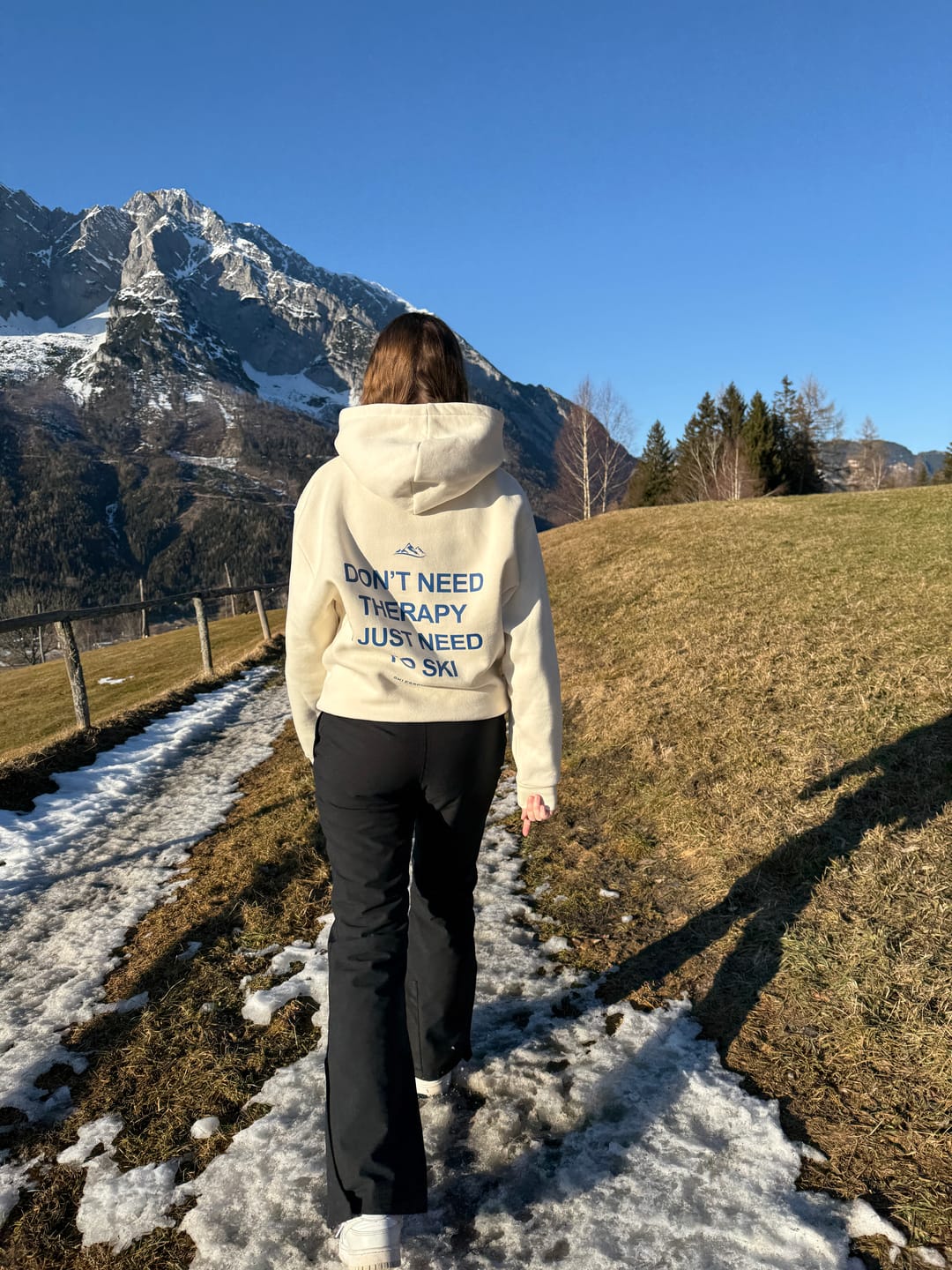 Customer photo review of THERAPY - Oversized Hoodie