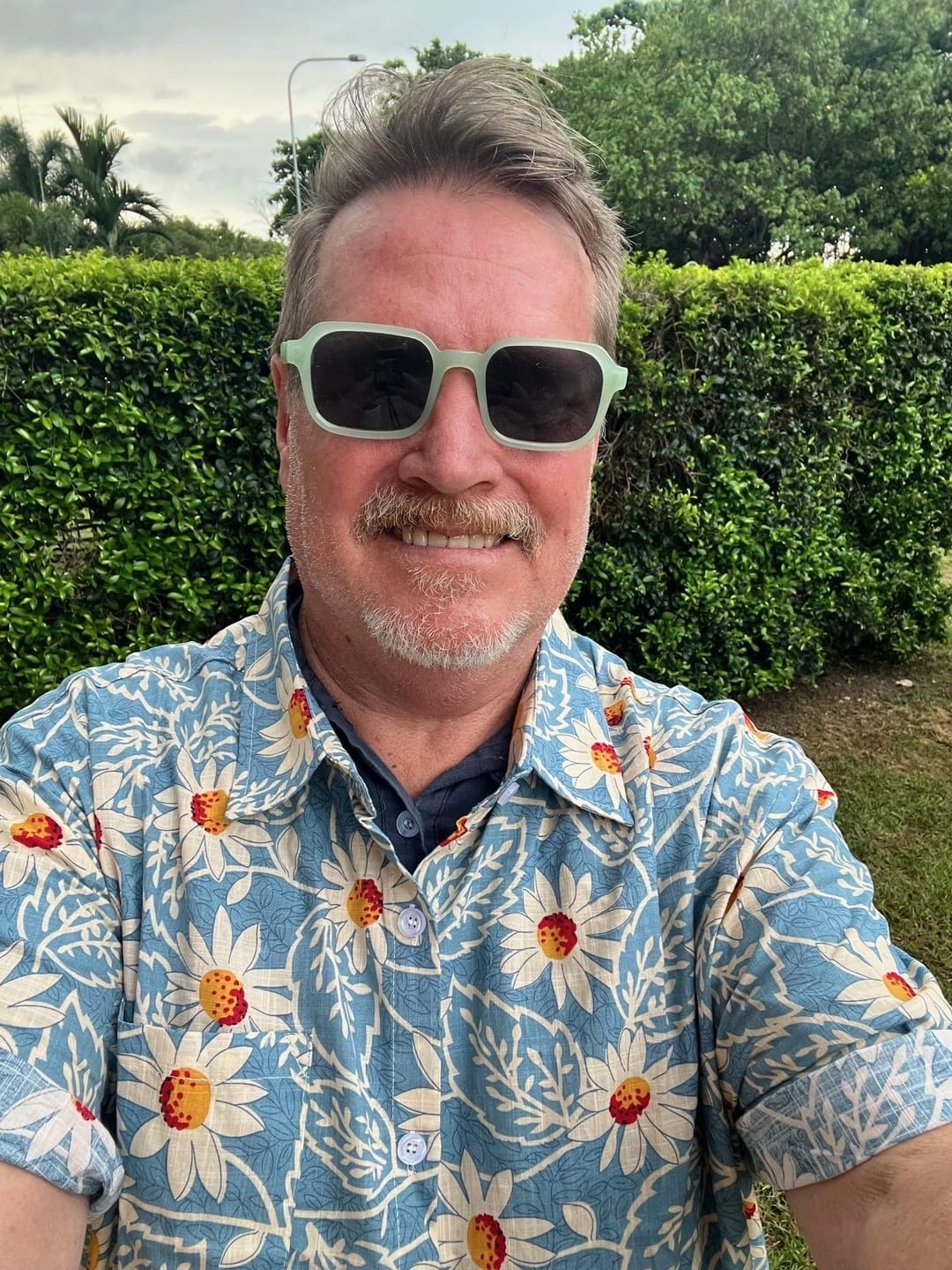 Customer photo review of Herren Blumenmuster Baumwolle Kurzarmhemd