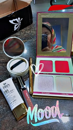 Customer photo review of 24K Gold & Roses V.02 Eyebrow pencil