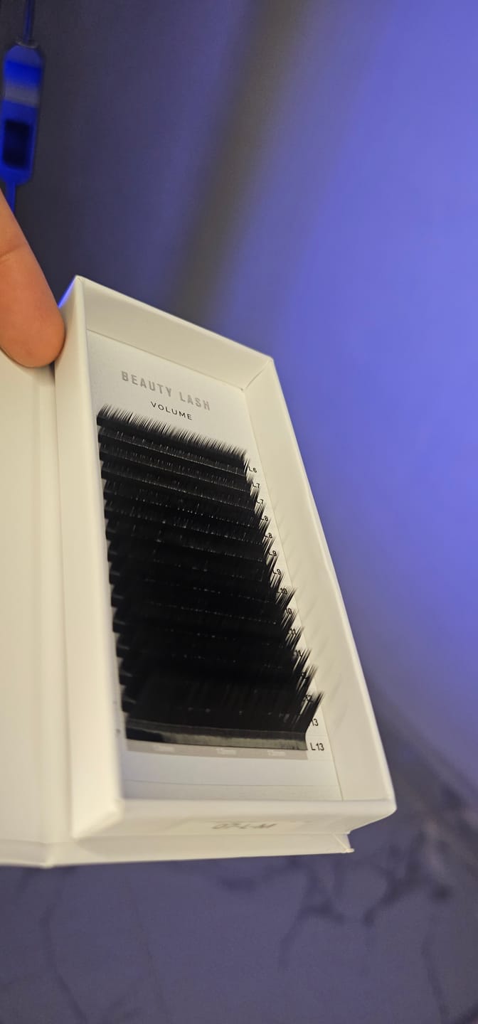 Customer photo review of Mixed Volume Lashes