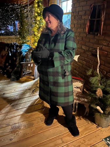 Customer photo review of Women's Trixie Sheepskin Boot