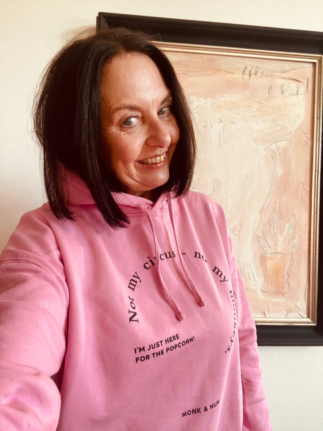 Customer photo review of Boxcut Hoodie "NOT MY CIRCUS - NOT MY MONKEYS"