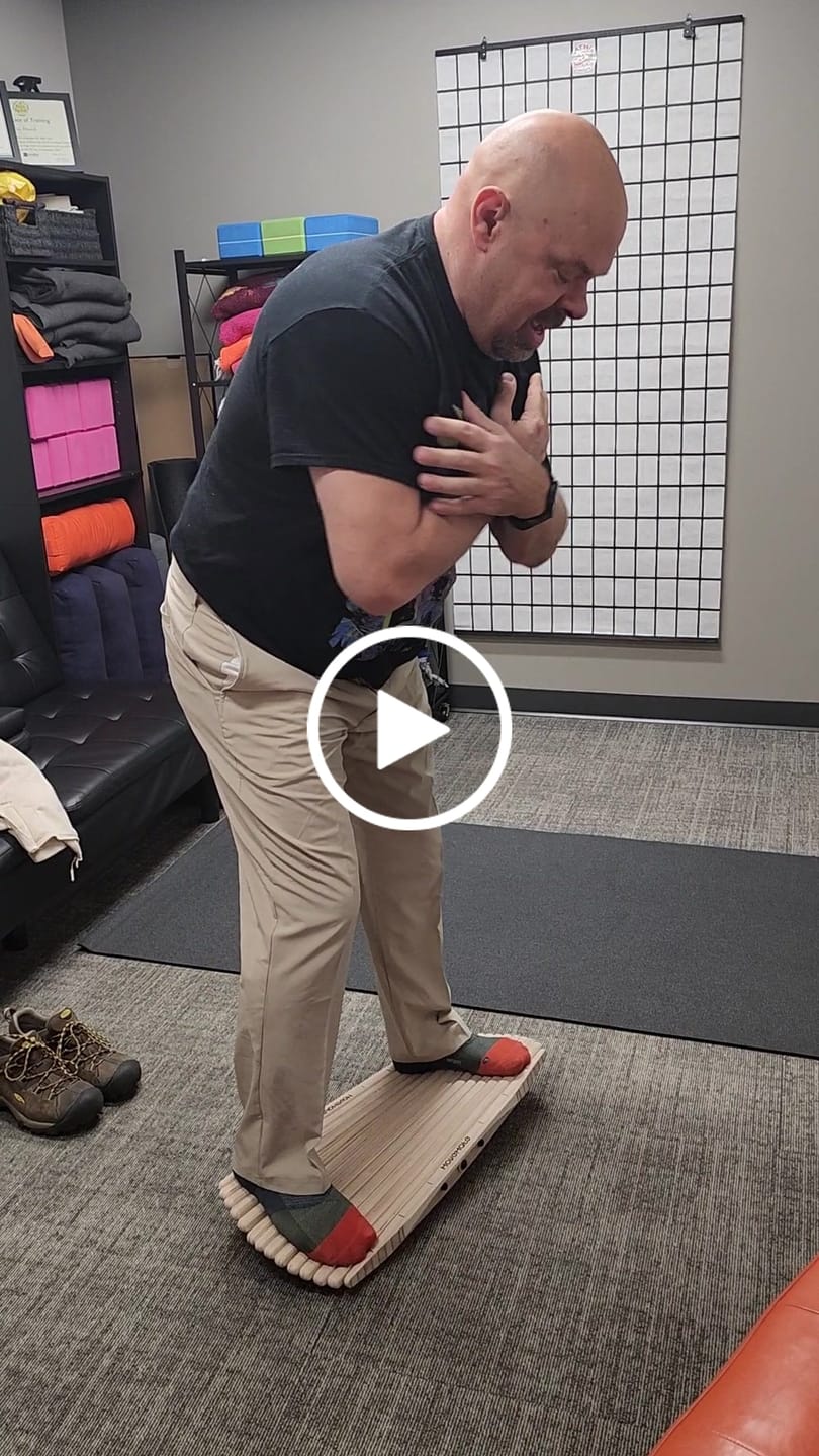 Customer video review of Movemate™ Active Standing Board