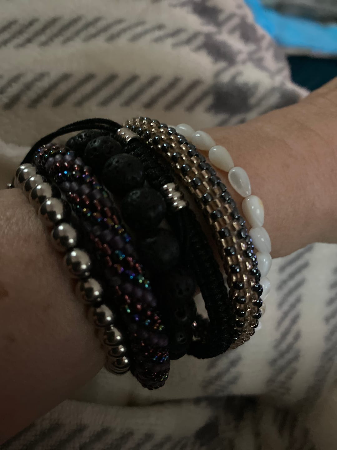 Customer photo review of BEACH PEARL - ACCENT BRACELET