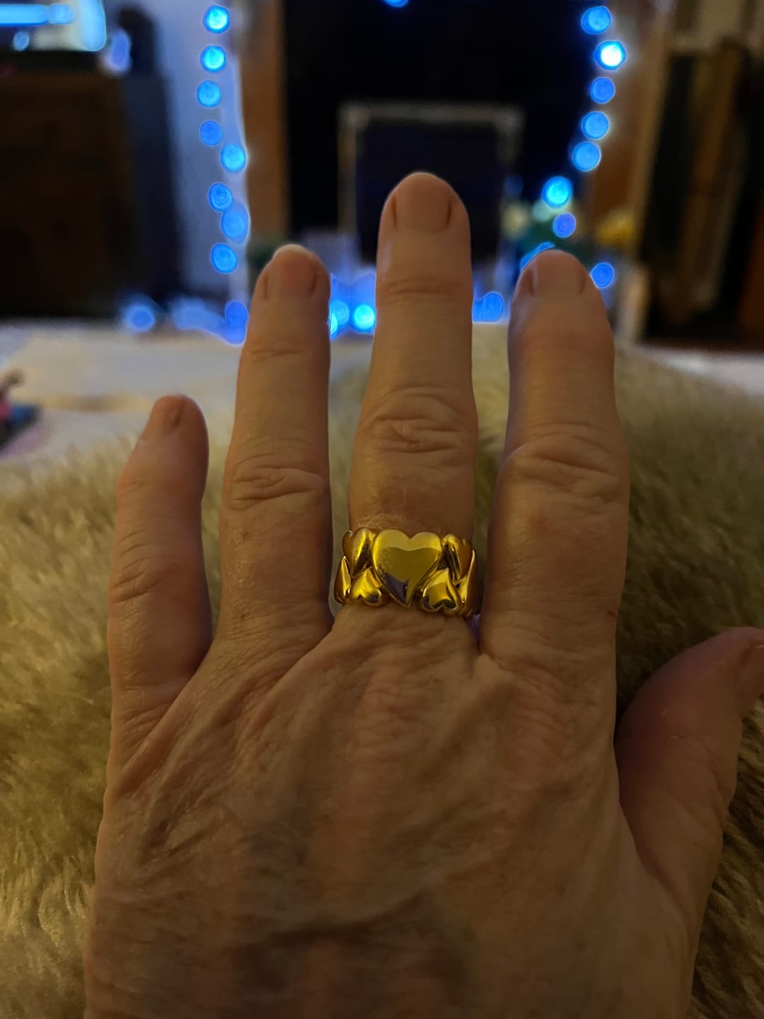 Customer photo review of Balloon Hearts Band Ring