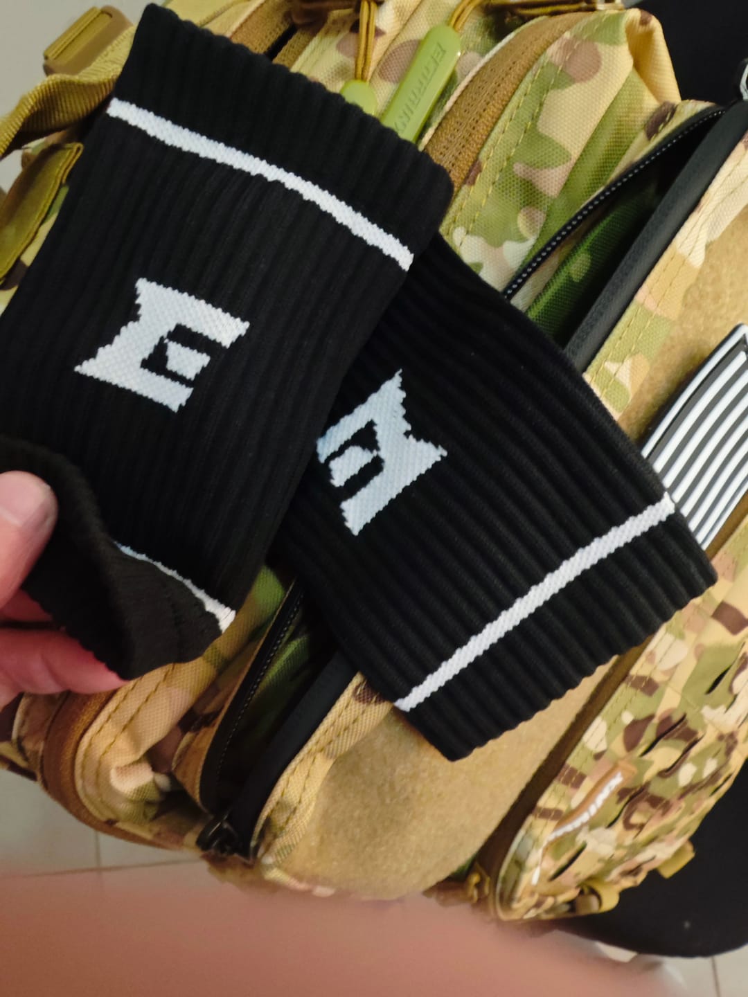 Customer photo review of Muñequeras Cross Training Negro