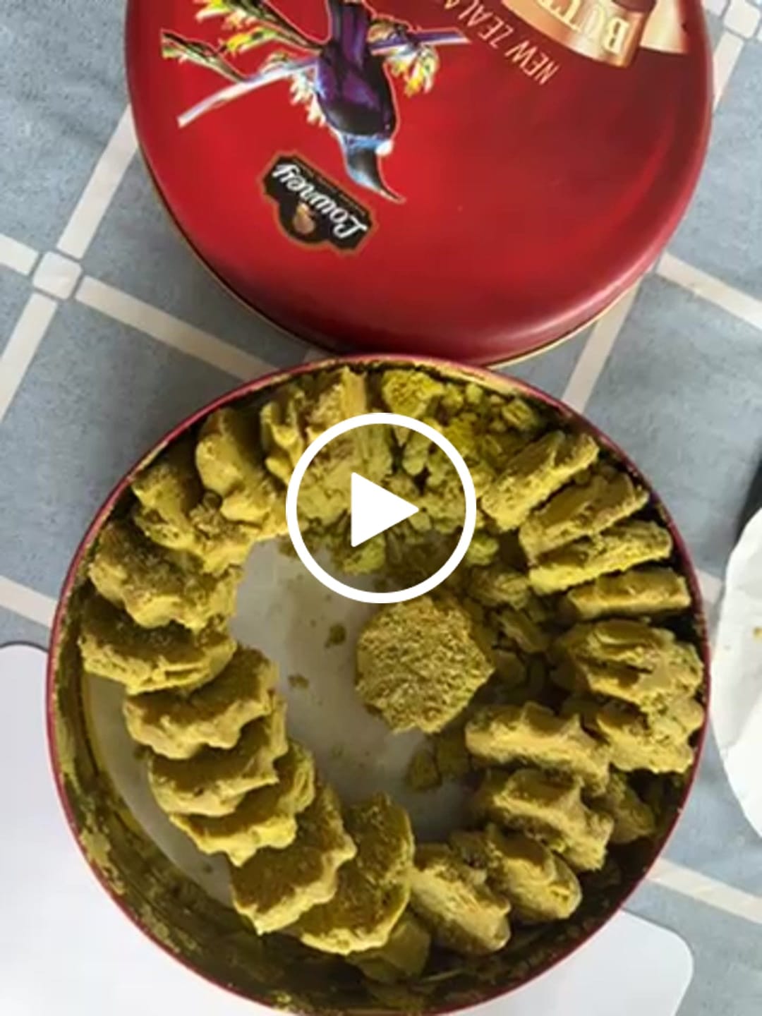 Customer video review of Lowrey Matcha Butter Cookies | New Zealand Butter Cookies Green Tea