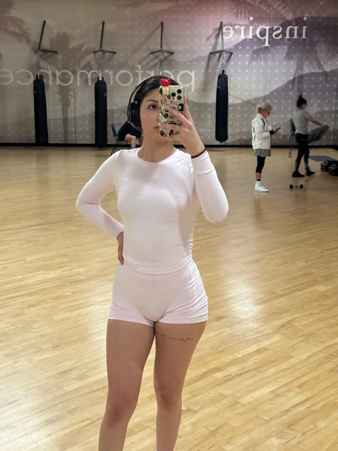 Customer photo review of W481 Elevate LS top