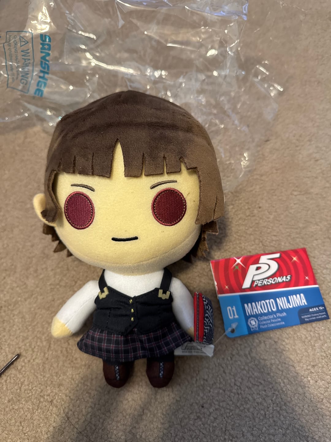 Customer photo review of Persona 5 - Makoto Niijima Collector's Plush