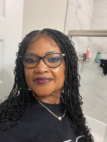 Customer photo review of Glueless 16"-24" Pre Cut HD Full Elastic Lace Lightweight Ready-To-Go Boho Box Braided Wig with Human Hair Boho Curls