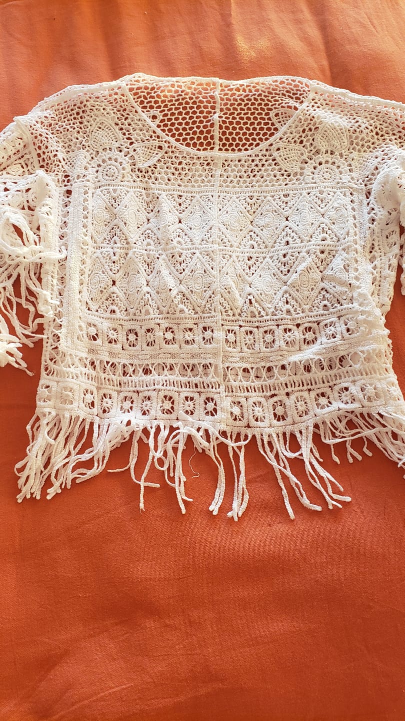 Customer photo review of Polera Tejida Con Flecos