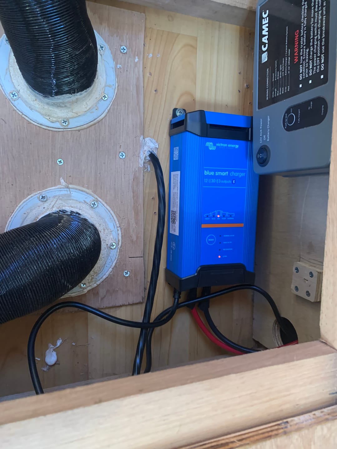 Customer photo review of Victron | Blue Smart IP22 Battery Charger
