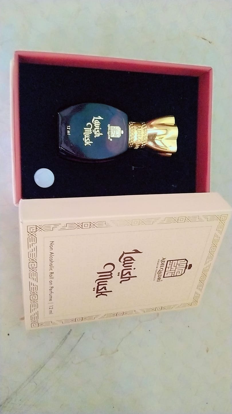 Customer photo review of Lavish Musk Premium Attar Perfume