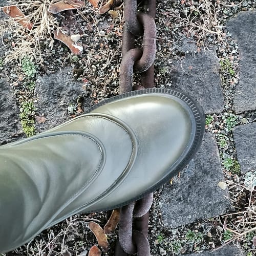 Customer photo review of "Voyage Boots in Moss"