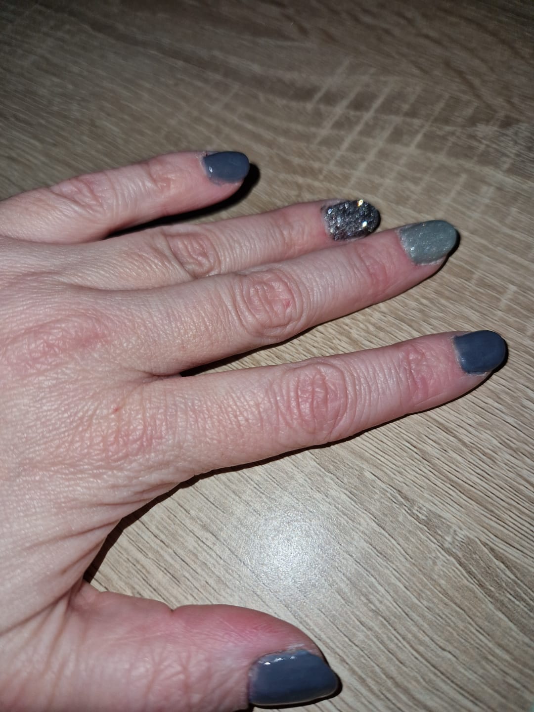 Customer photo review of Crystal Silver Dipping Powder