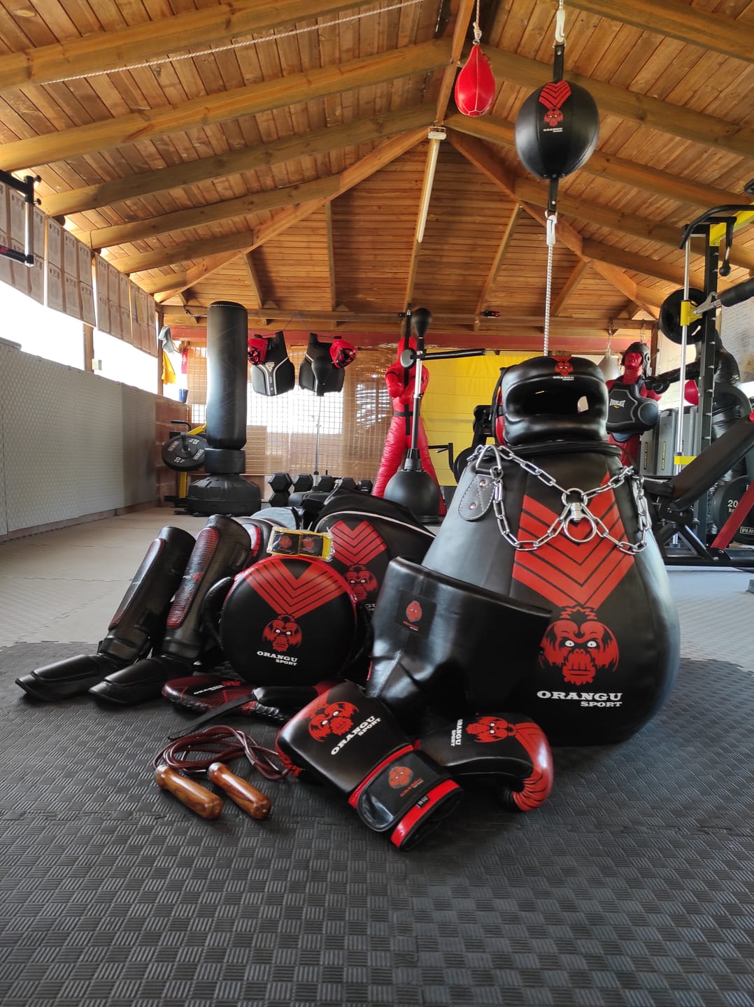 Customer photo review of PALETAS DE BOXEO ORANGU SPORT/PAR