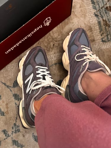 Customer photo review of New Balance 9060 Shadow with Arctic Grey and Silver Metallic U9060SFA - Stok Bitirme İndirimi