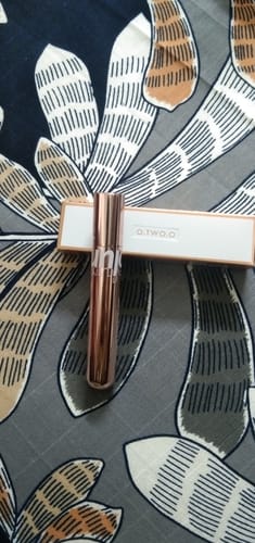 Customer photo review of O.TWO.O WATERPROOF VOLUME CURLING MASCARA