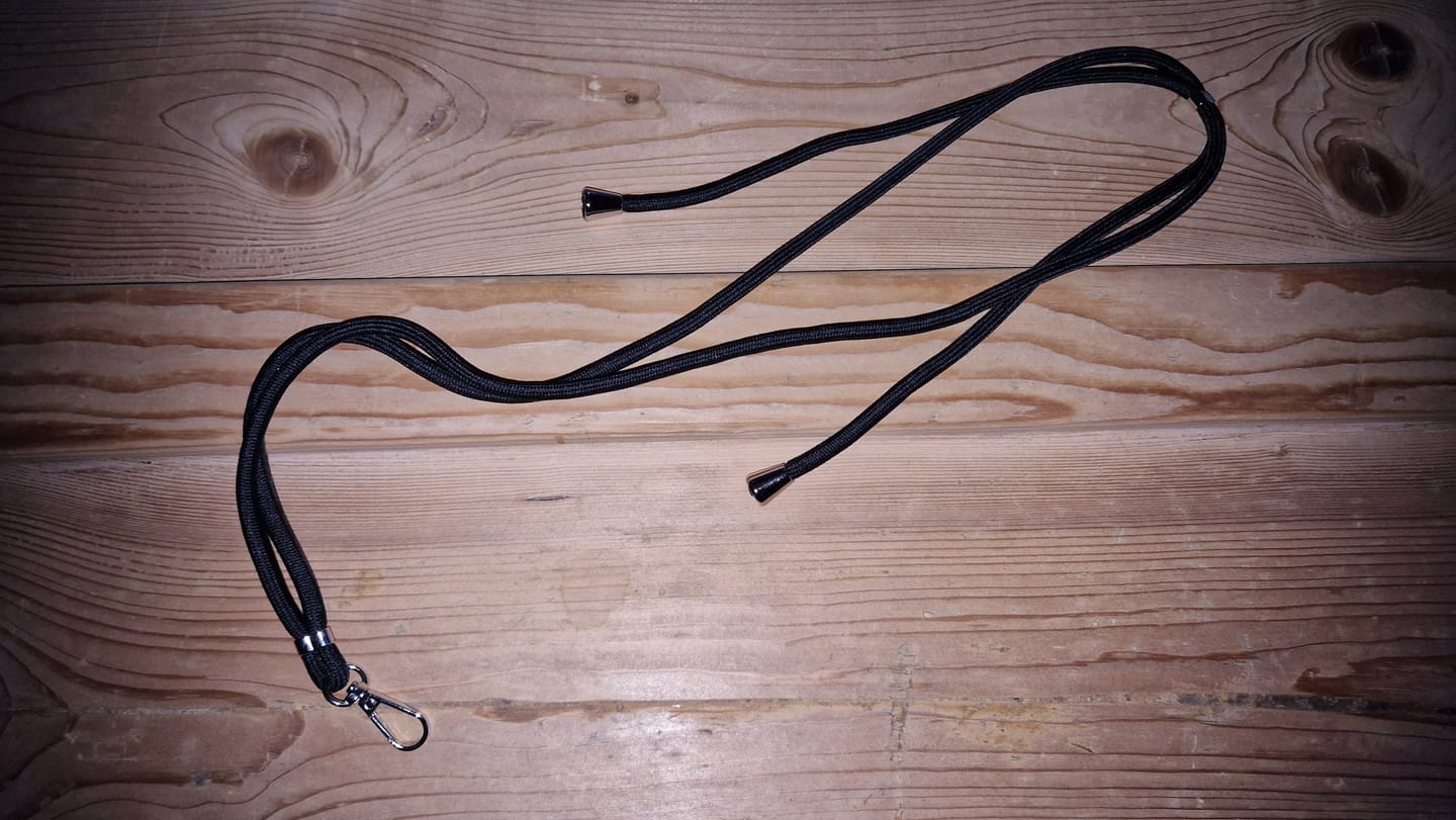 Customer photo review of Universal Handykette Umhängeband