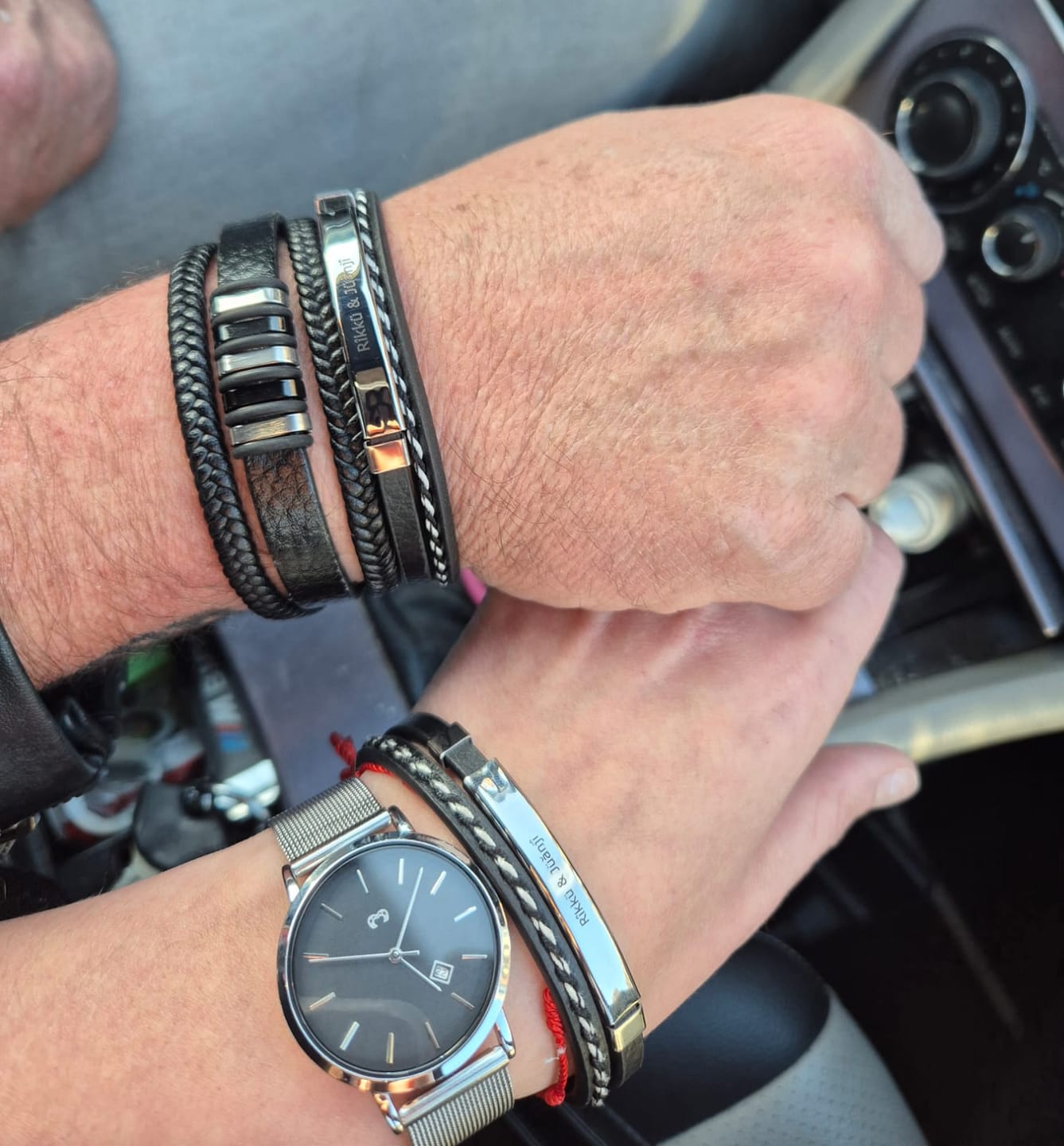Customer photo review of Pulsera Hombre Lord - Personalizable