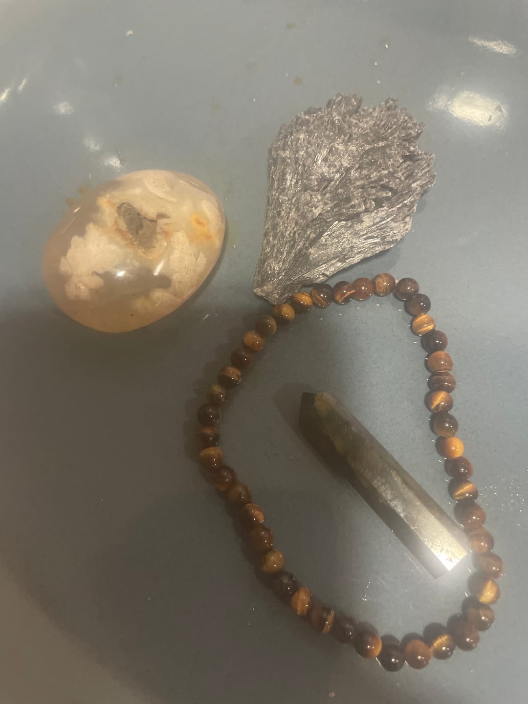 Customer photo review of Pulsera Ojo de tigre | 4mm | Protección - Transformación