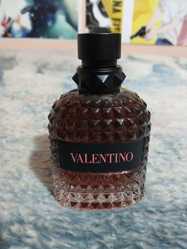 Reseña con foto de un cliente sobre Perfume VALENTINO UOMO BORN IN ROMA CORAL FANTASY 100 ml EDT