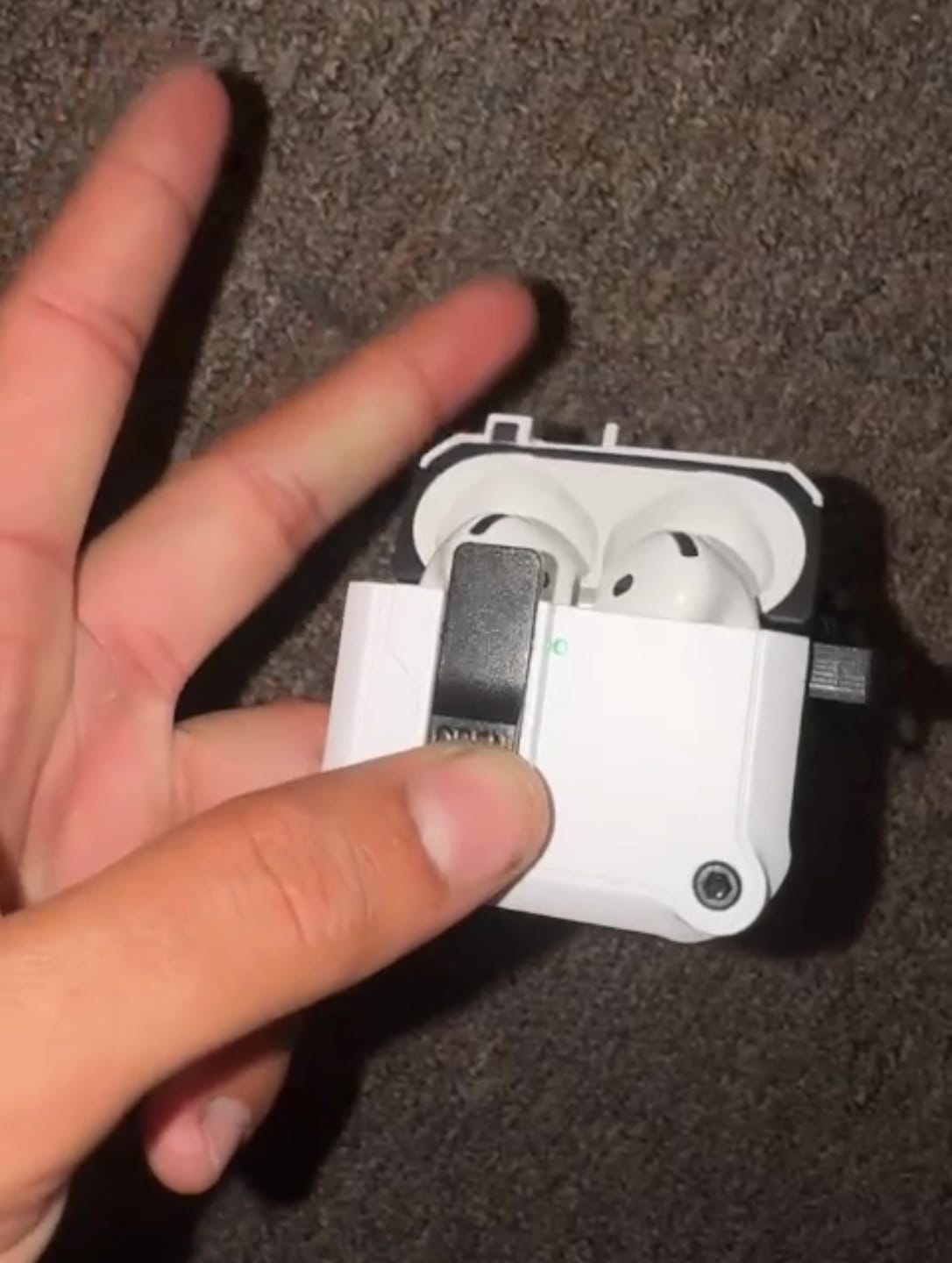 Customer photo review of Smart Lock Solid Armor AirPods Case