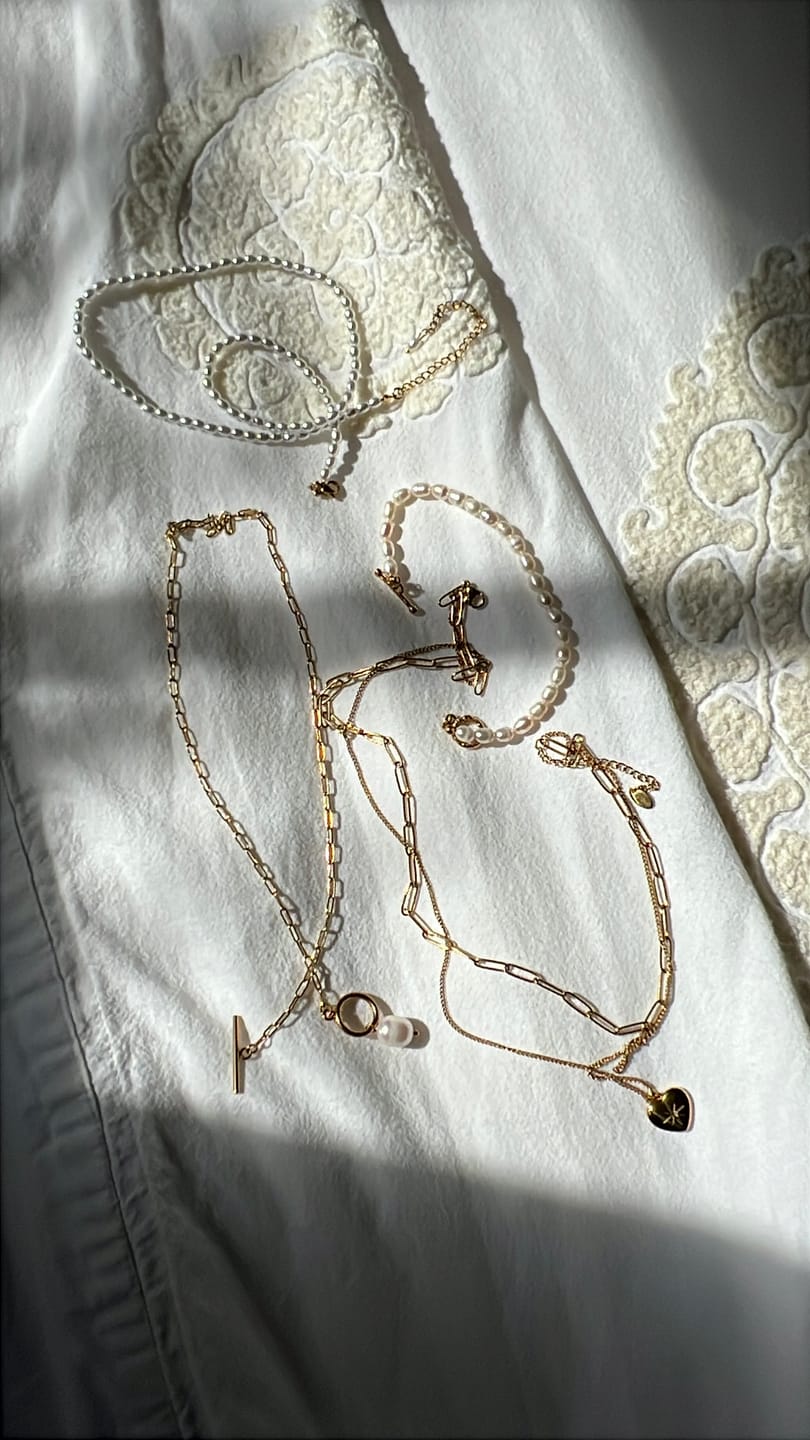 Customer photo review of Temi Pearl Necklace
