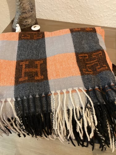 Customer photo review of Ajwad | Eau de Parfum 100ml | Lattafa