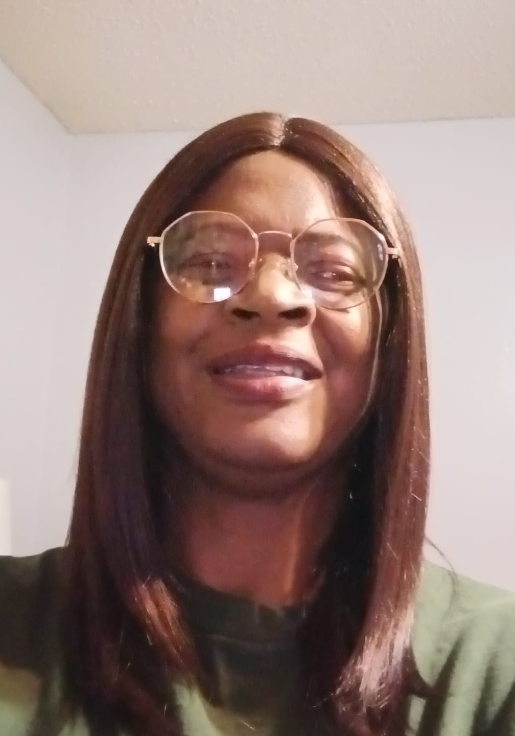 Customer photo review of Outre The Daily Wig Style & Dash 3" Deep Lace Part Wig - DAILY 1