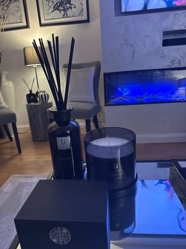 Customer photo review of Luxury XXL Candle - Sable Onyx