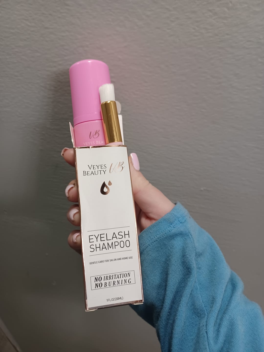 Customer photo review of Eyelash Shampoo Kit