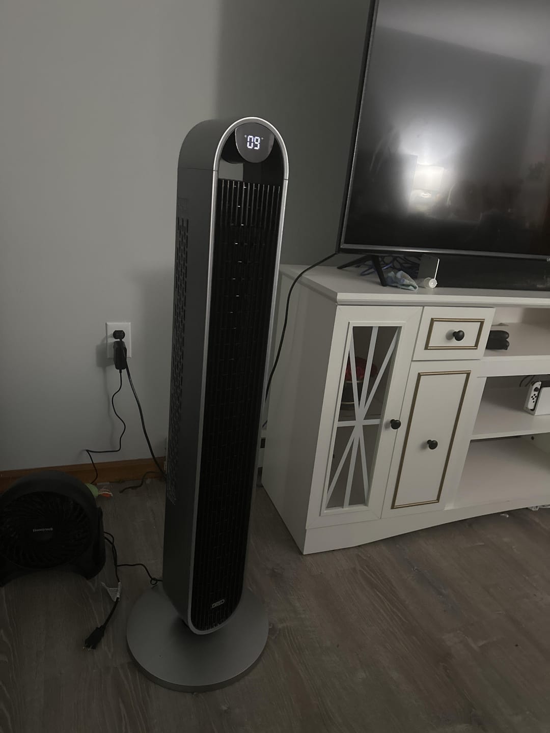 Customer photo review of Smart Tower Fan Pilot Max S 27ft/s