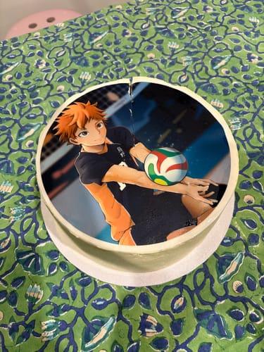 Customer photo review of 20 cm Pre-cut Circle Custom Edible Icing Image