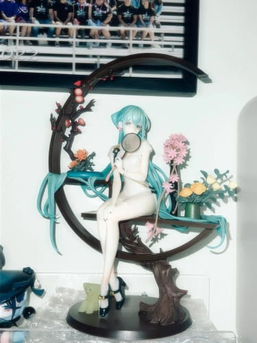 Customer photo review of 25cm Hatsune Miku Cheongsam Figure – Ancient Customs PVC Statue Collectible Model Toy & Birthday Gift