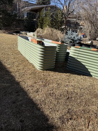Customer photo review of 29” Tall Birdies Large Modular Raised Garden Bed