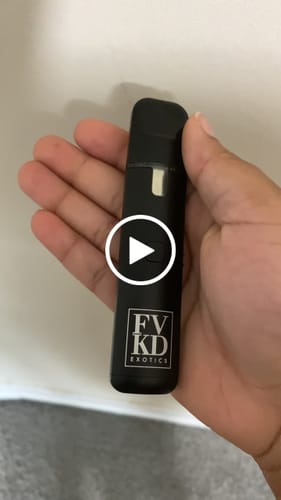 Customer video review of FVKD LIQUID DIAMONDS DISPOSABLE | 3.5G