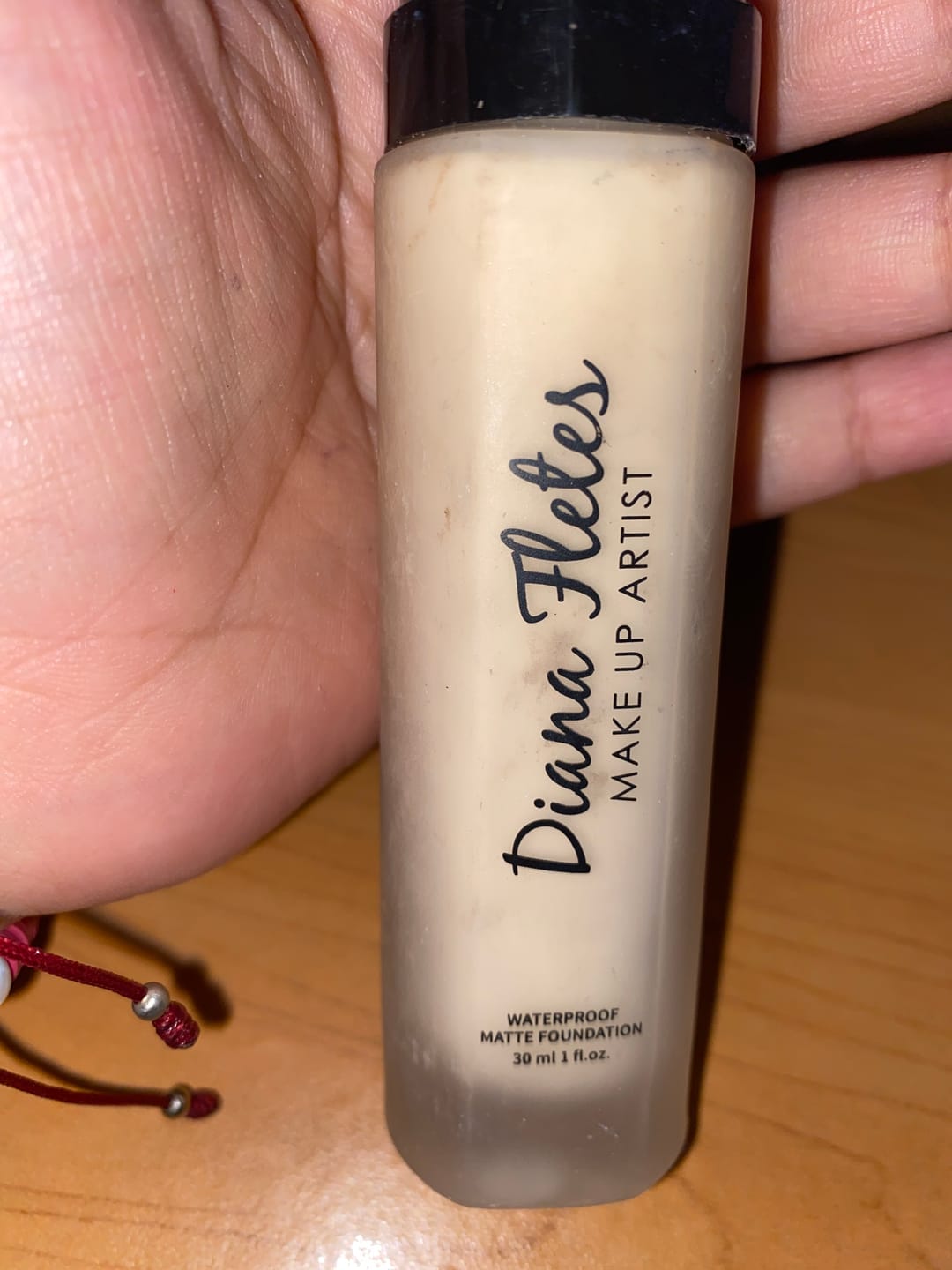 Customer photo review of Maquillaje Diana Fletes MATTE A Prueba De Agua