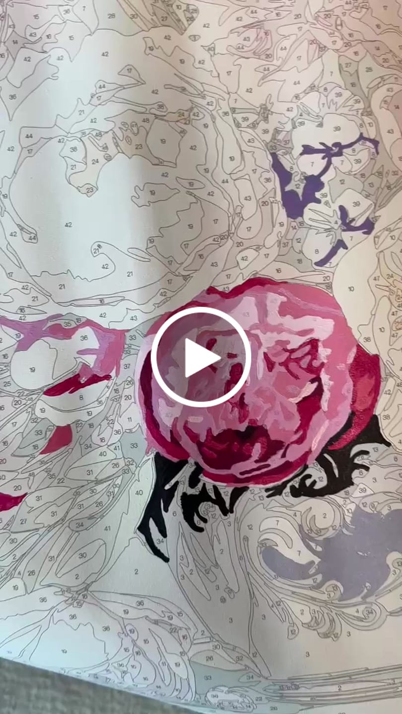 Customer video review of Numbered Roses