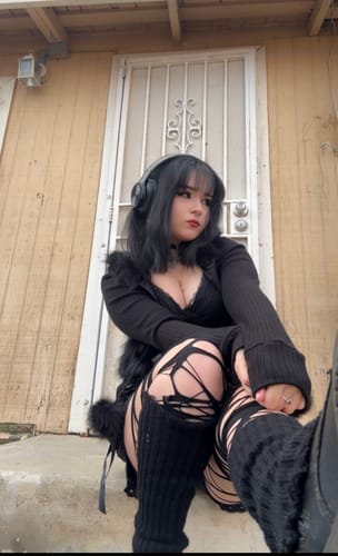 Customer photo review of Thalora Dark Lace Basic Cami Crop Top