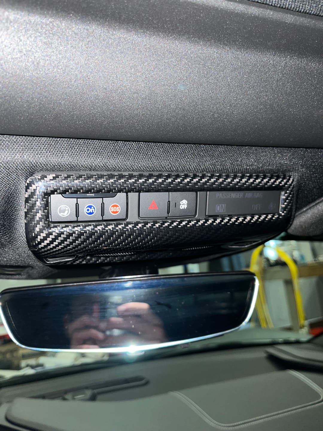 Customer photo review of Chevrolet Corvette C8 Roof Reading Light Control Cover