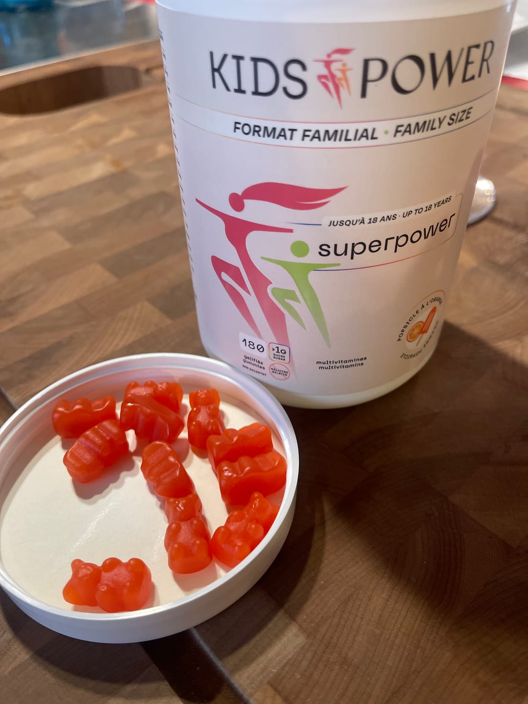 Customer photo review of Girl Power - Superpower Multivitamins pour Enfant
