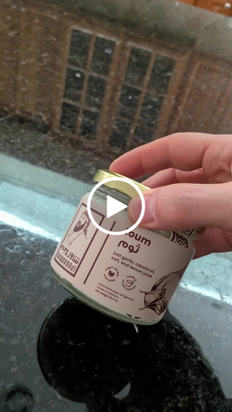 Customer video review of toum