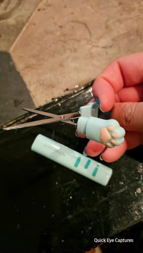 Customer photo review of Cat Paw Pen Style Scissors