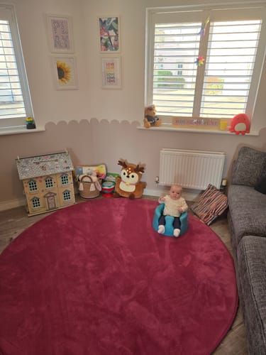 Customer photo review of Mulberry Dark Pink Round Play Mat