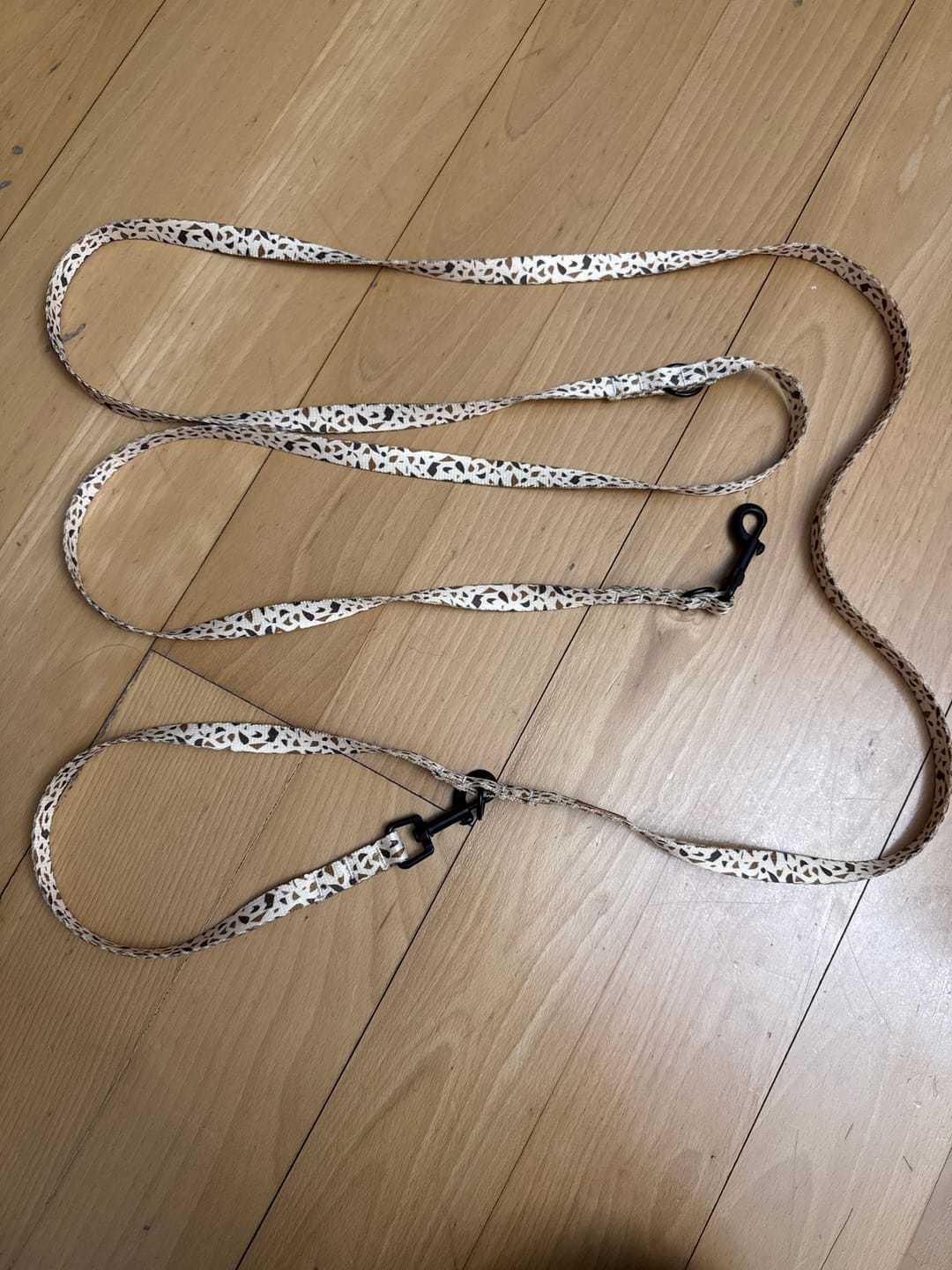 Customer photo review of Smycz przepinana "Beige Terrazzo" - czarne okucia